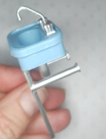 1:12 Retro Pedestal Sink - side angle view showing depth and legs